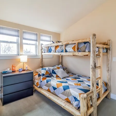 Gather! A Welcoming Home - King Beds - Pool Table!
