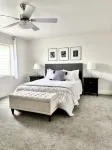 2B/1B Basement Apt Near Jordan Landing - Flexible Check-in/Out! Sleeps 6 - Homestays