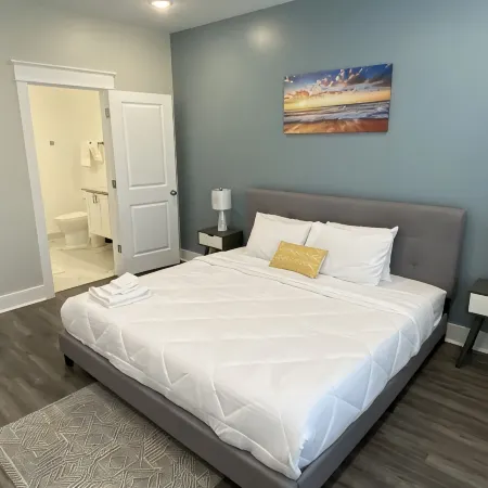 Sandy Beach 2 Bed Apt.