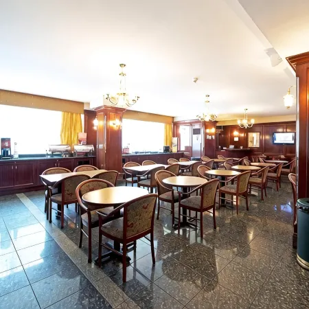 Hampton Inn by Hilton Ottawa