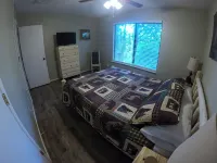 Cozy Bear Lodge on top of Casey's Mountain! - Great Location!! - Wi-Fi