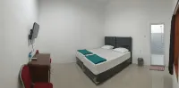 Homestay Suyoso - parking