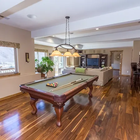 PANORAMIC VIEWS - Minutes from Downtown discounted