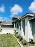 Cozy stay in Mission - With Pool & Patio - Wifi