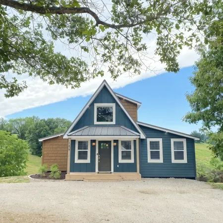 Family Cabin with Pond Near Branson