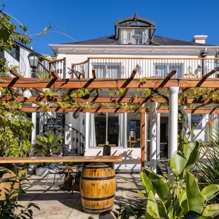 Ayca la Flora Hotel Boutique