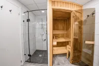 TopFloor Apartments - Homestays