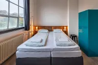 Stayokay Hostel Eindhoven - พร้อมอาหารเช้า