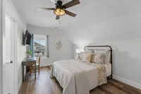 Close to Beach-"The Salty Soul",Bring Your Flip Flops Beach Cottage, Circa 2022 - 4-Star