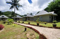 Cote d'Or Footprints -  Holiday Villas