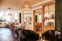 Hotell Gute - فطور