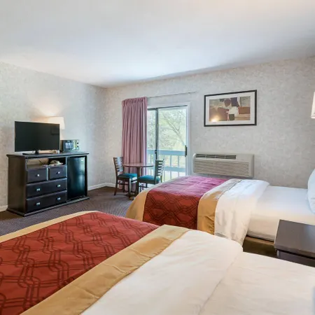 Econo Lodge Lee - Great Barrington