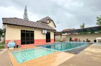 Melaka | A'Famosa D'Amour 1229 Villa with Pool and BBQ 12PAX by BeeStay - Parkering