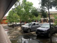 Huaisai Hotel - parking