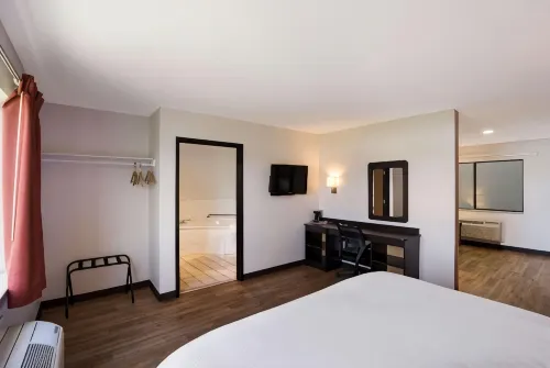 Quality Inn & Suites Junction - piscine