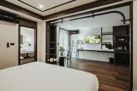 Baan Thip Hotel - Parkplatz