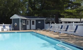 Kittery Inn & Suites