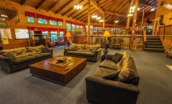 Smoketree Lodge, a VRI Resort