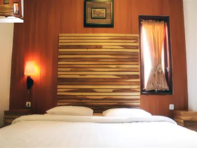 Puri Minggiran Guest House Các khách sạn ở Gedongkiwo