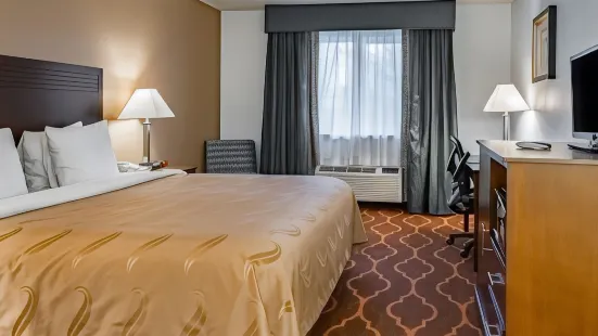 Quality Inn & Suites Vancouver North