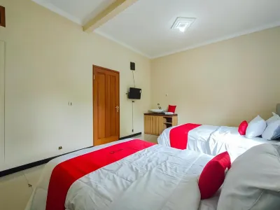 RedDoorz @ Kisaran Kota Hotels in Sei Balai