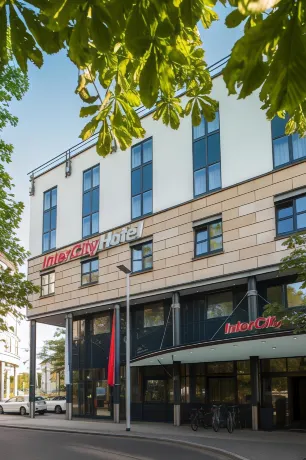 IntercityHotel Magdeburg Hotels in der Nähe von 