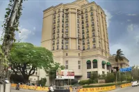 The Residency Towers Chennai Hotel dekat Marundeeswarar Temple