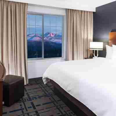 エンバシー スイーツ アンカレジ Rooms