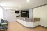 Super OYO 89678 Ady Hotel Hotels in Batu Rakit