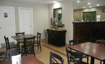 Super 8 by Wyndham Cincinnati/Springdale Oh