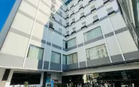 Sahid Batam Center Hotel and Convention Hotels near Trully Toko