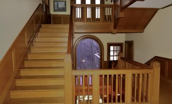 The Inn at Ragged Edge