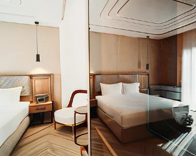 City Hotel by Waves