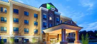 Holiday Inn Express & Suites Mount Airy