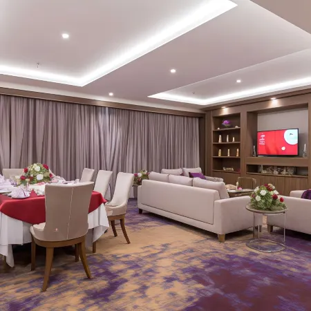 Ramada by Wyndham Continental Jeddah