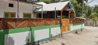 Origami Inn Himandhoo Các khách sạn ở Himandhoo