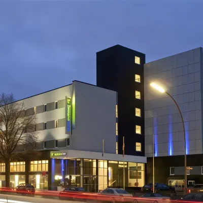 Premier Inn Hamburg City Ost Отели рядом с достопримечательностью «Станция метро Sengelmannstraße»