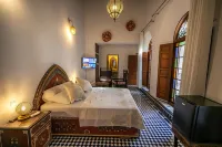 Riad Jamal Hotels near Mosque and University of al-Qarawiyyin