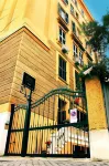 Les Chambres d' or