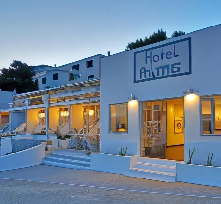 Adamas Hotel