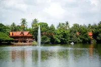 New Home Nakhon Chai Si Hotels in Самфран
