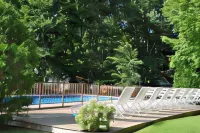 2 River Road Inn Cottages Hotels in York