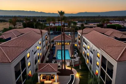 Courtyard Palm Springs