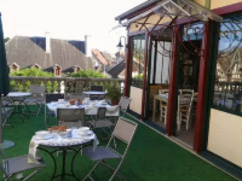 Logis Hotel la Tourelle du Beffroi Hotels in Bourbon-Lancy