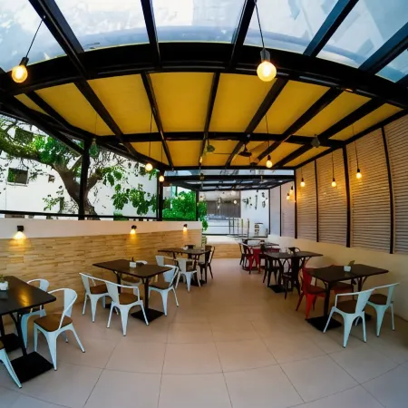 Zerenity Hotel & Suites
