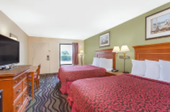 Days Inn by Wyndham Florence/I-95 North