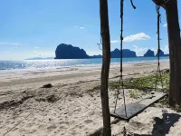 Blue Shore Cottage - Beach