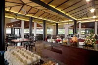 The World Backwaters, Alleppey Hotels in Muhamma