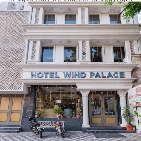 Wind Palace Hotel Отели рядом с достопримечательностью «Форт Нахаргарх»