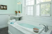 Apple Pony Inn Hotels in College Township
